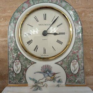 Wedgewood Hummingbird Clock 1991   Works comes with battery